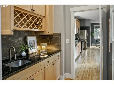 7491 SW 48th Avenue Portland OR 97219