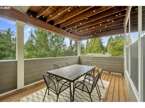7491 SW 48th Avenue Portland OR 97219