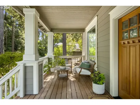 7491 SW 48th Avenue Portland OR 97219