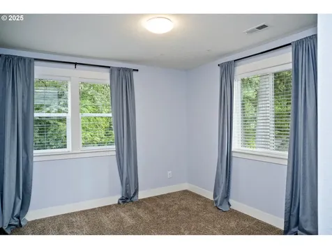7491 SW 48th Avenue Portland OR 97219