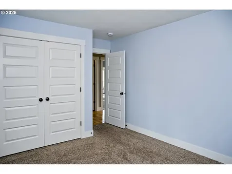 7491 SW 48th Avenue Portland OR 97219