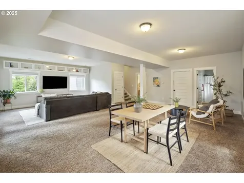 7491 SW 48th Avenue Portland OR 97219