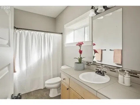 7491 SW 48th Avenue Portland OR 97219