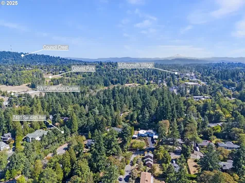 7491 SW 48th Avenue Portland OR 97219