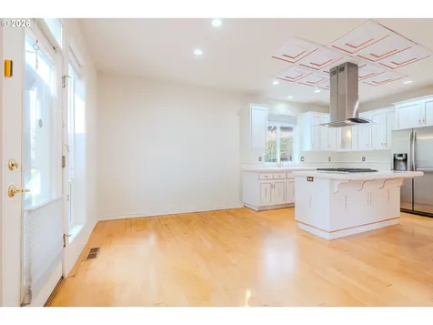 16442 SE High Meadow Loop Portland OR 97236