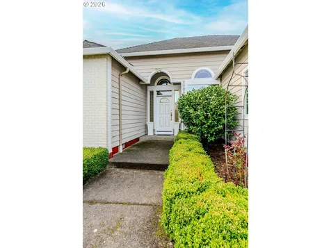 16442 SE High Meadow Loop Portland OR 97236