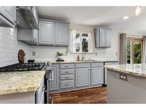 17006 SE 6th Street Vancouver WA 98684