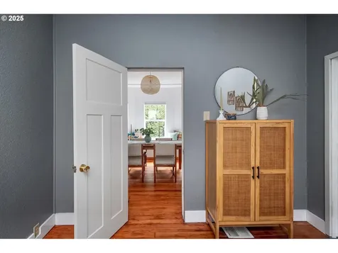 1225 NE Webster Street Portland OR 97211