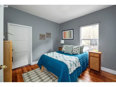 1225 NE Webster Street Portland OR 97211