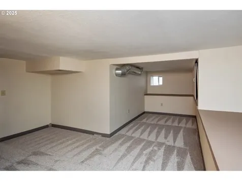 1225 NE Webster Street Portland OR 97211