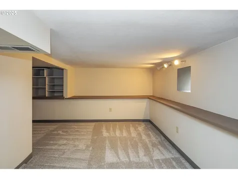 1225 NE Webster Street Portland OR 97211