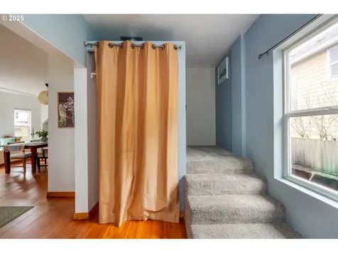 1225 NE Webster Street Portland OR 97211