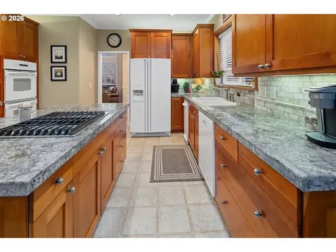 2190 River Heights Circle West Linn OR 97068