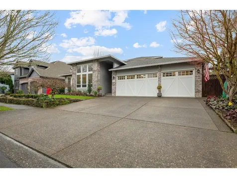 2190 River Heights Circle West Linn OR 97068
