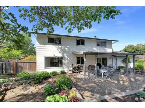 1925 Coventry Way Eugene OR 97405