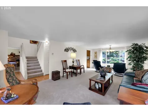 1925 Coventry Way Eugene OR 97405