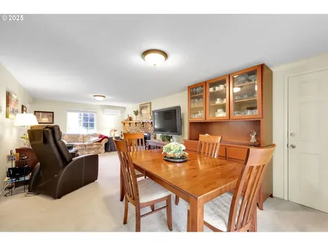 1925 Coventry Way Eugene OR 97405