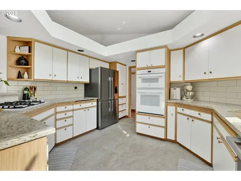 16333 SW 129th Terrace Portland OR 97224