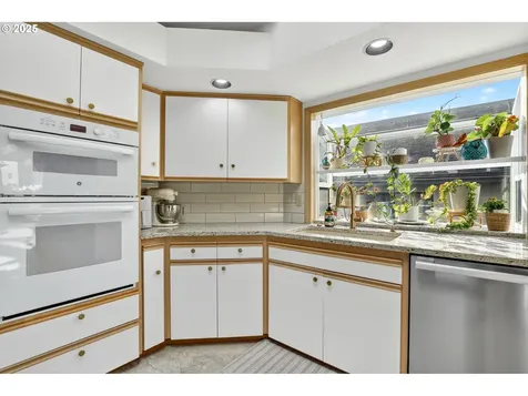 16333 SW 129th Terrace Portland OR 97224