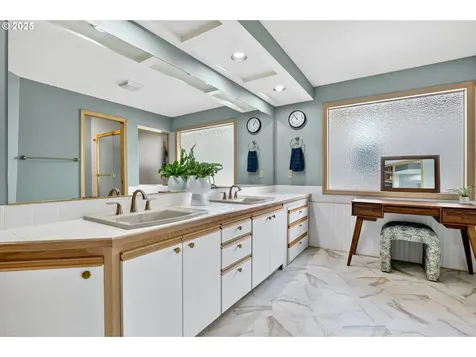 16333 SW 129th Terrace Portland OR 97224