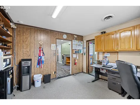 1980 Roseburg Road Myrtle Point OR 97458