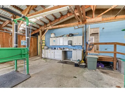 1980 Roseburg Road Myrtle Point OR 97458