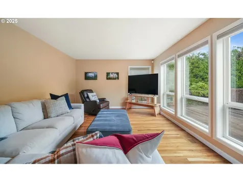 3269 NW Silktassel Drive Corvallis OR 97330