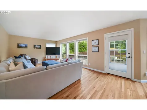 3269 NW Silktassel Drive Corvallis OR 97330
