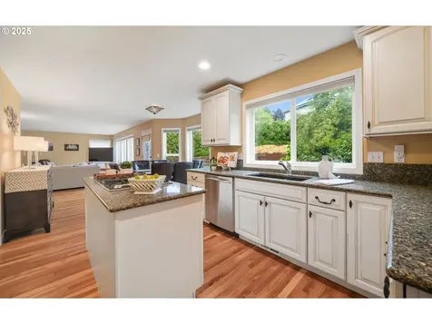 3269 NW Silktassel Drive Corvallis OR 97330