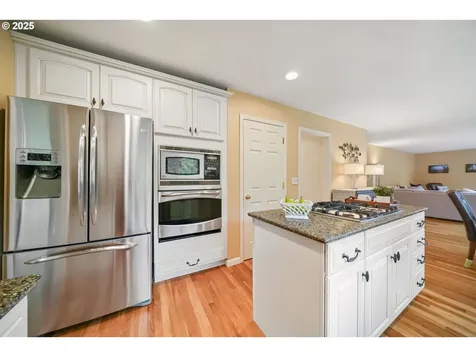 3269 NW Silktassel Drive Corvallis OR 97330
