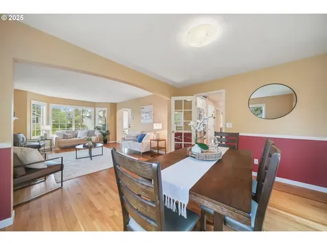 3269 NW Silktassel Drive Corvallis OR 97330