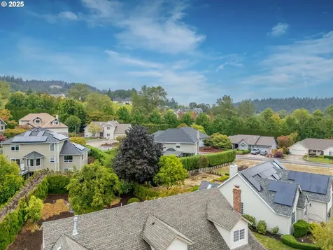 3269 NW Silktassel Drive Corvallis OR 97330