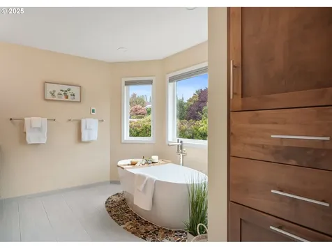 3269 NW Silktassel Drive Corvallis OR 97330