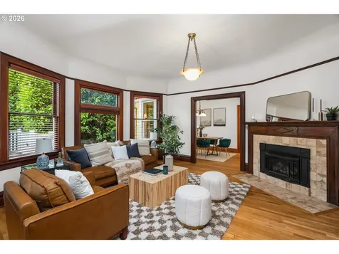 1427 SE Taylor Street Portland OR 97214