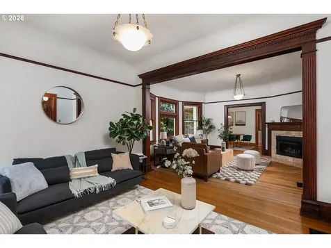 1427 SE Taylor Street Portland OR 97214