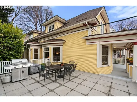 1427 SE Taylor Street Portland OR 97214