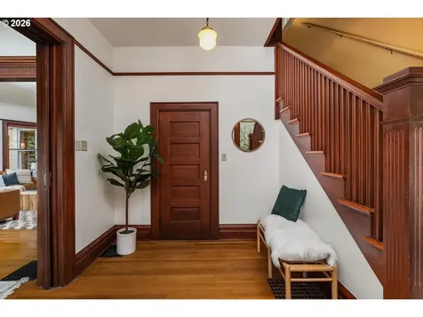 1427 SE Taylor Street Portland OR 97214