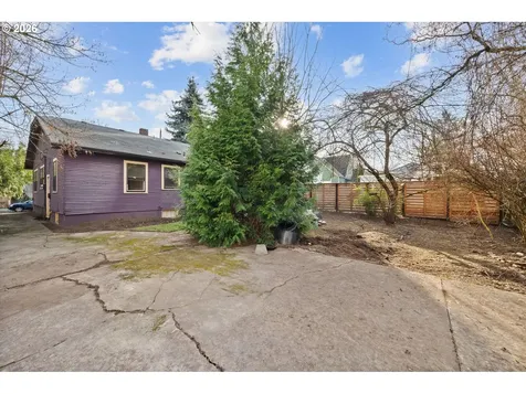 4635 4637 N Congress Avenue Portland OR 97217