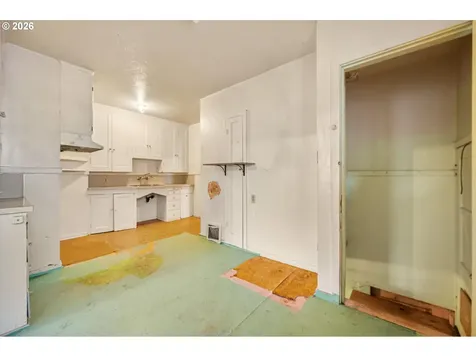 4635 4637 N Congress Avenue Portland OR 97217