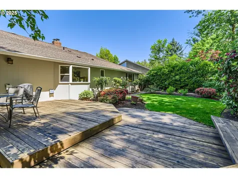 14460 NW Oakhills Drive Beaverton OR 97006