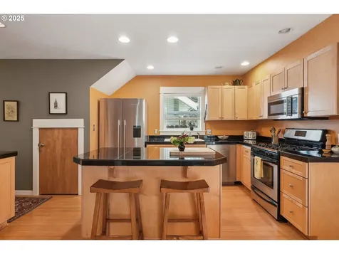 6228 NE 27th Avenue Portland OR 97211