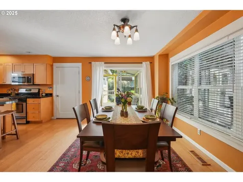 6228 NE 27th Avenue Portland OR 97211