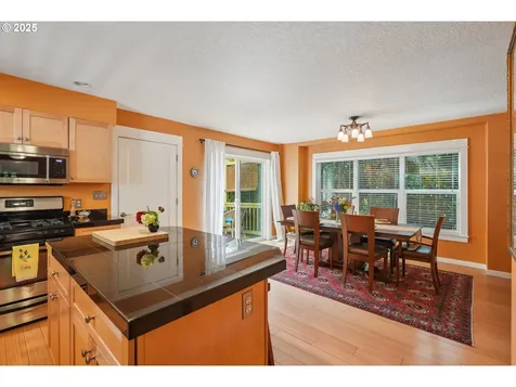 6228 NE 27th Avenue Portland OR 97211