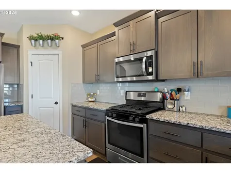 3961 N Boomer Drive Newberg OR 97132