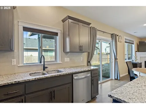 3961 N Boomer Drive Newberg OR 97132