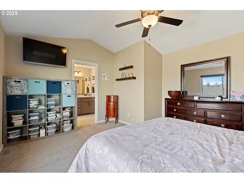 3961 N Boomer Drive Newberg OR 97132