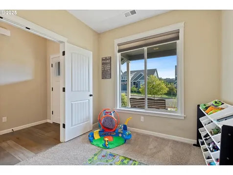 3961 N Boomer Drive Newberg OR 97132