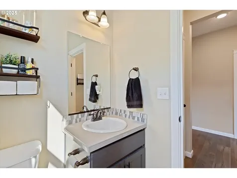 3961 N Boomer Drive Newberg OR 97132