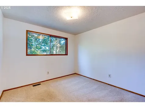 19560 SW Madeline Street Beaverton OR 97078