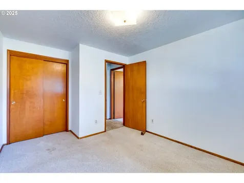 19560 SW Madeline Street Beaverton OR 97078